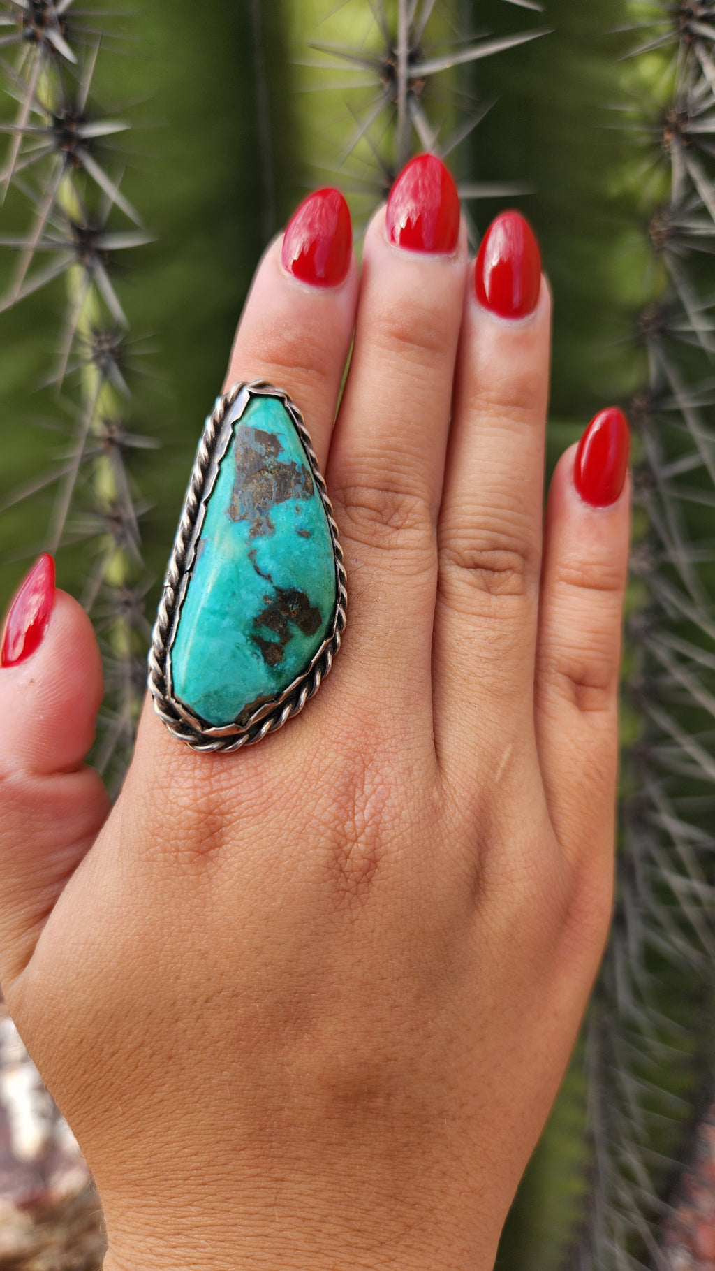 Large Old Pawn Native Ring Sz 7.25