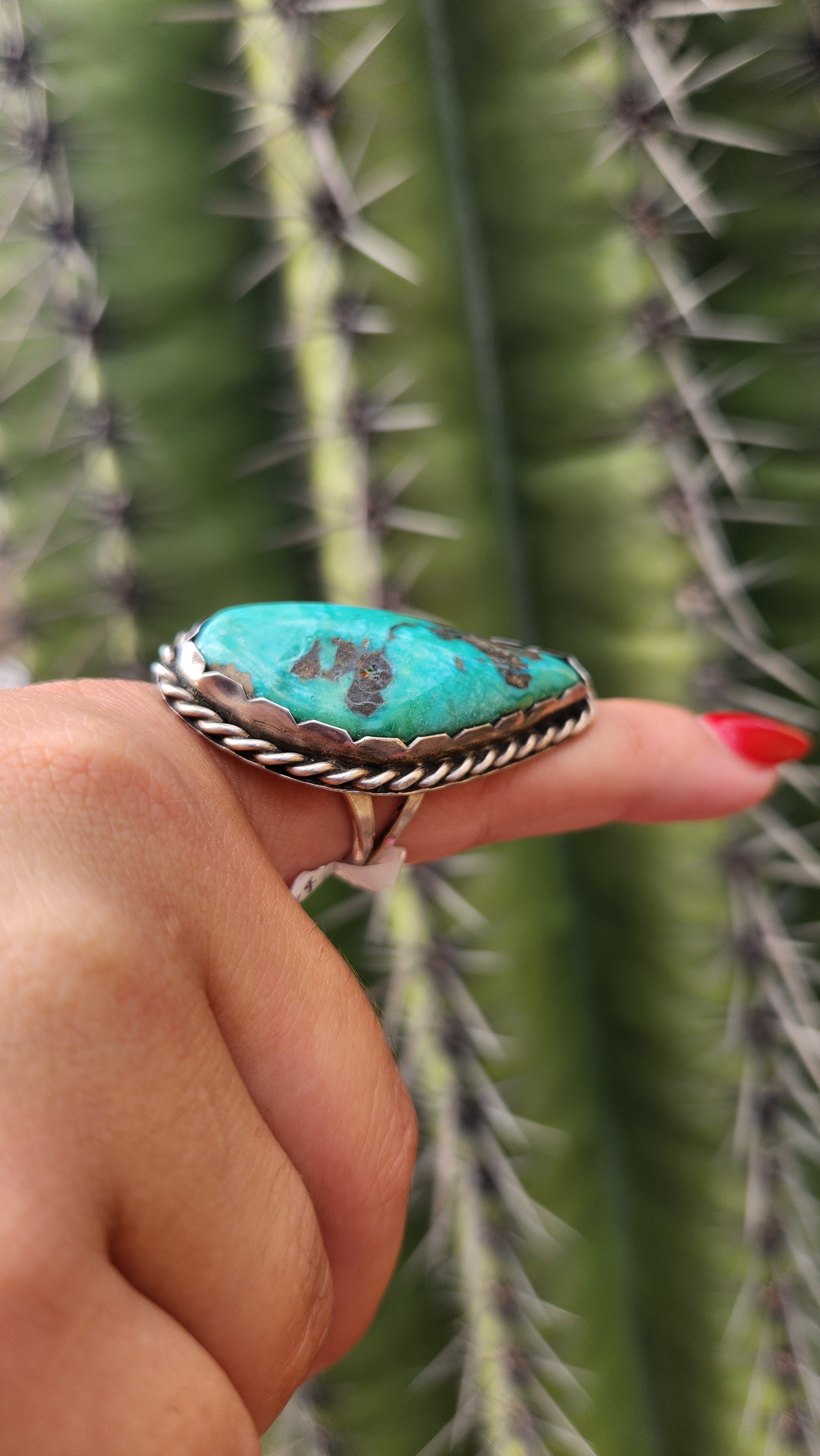 Large Old Pawn Native Ring Sz 7.25