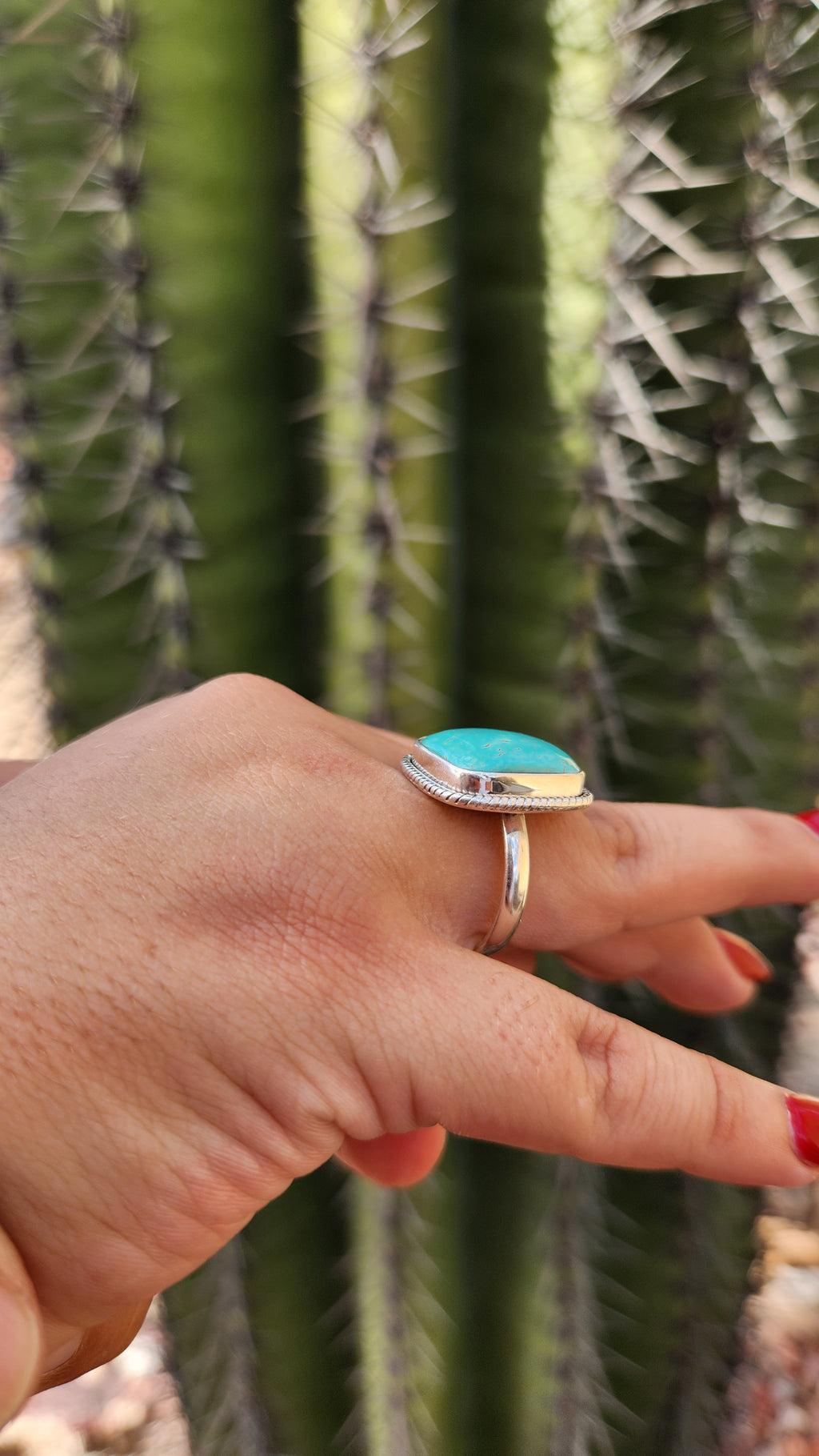 Beautiful Kingman Turquoise Ring Sz8.75