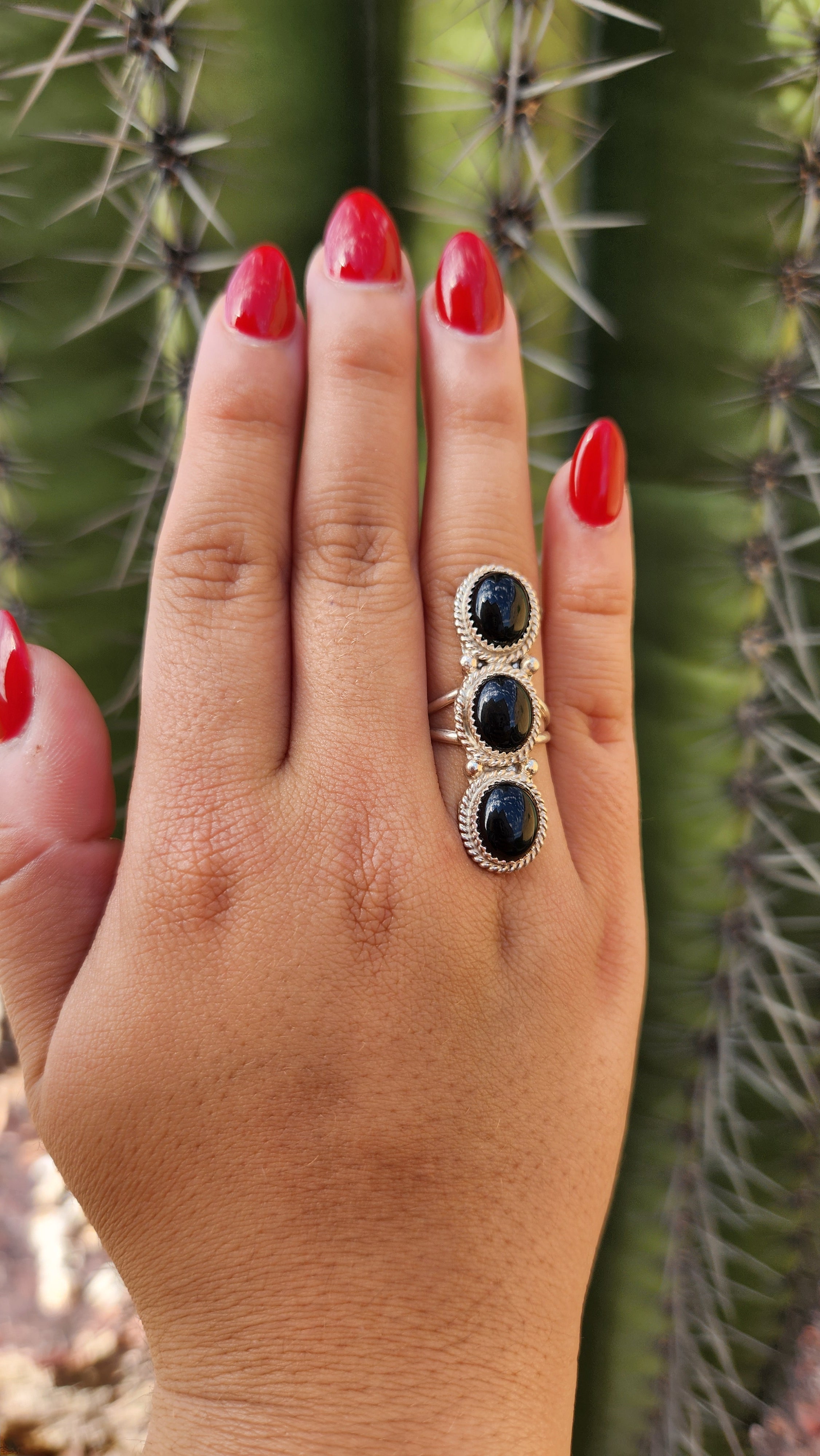 Navajo Peggy Skeets three stone Black Onyx Ring Sz 6.5