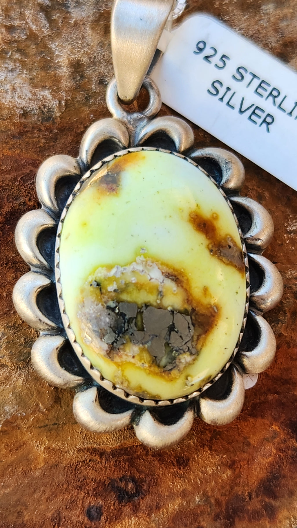 Beautiful Palomino Pendant Necklace